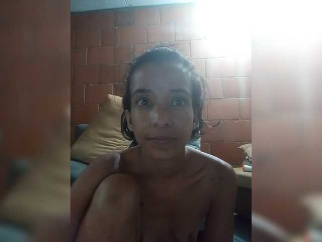 Junioryteresa live cam on BongaCams
