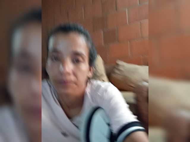 Junioryteresa live cam on BongaCams