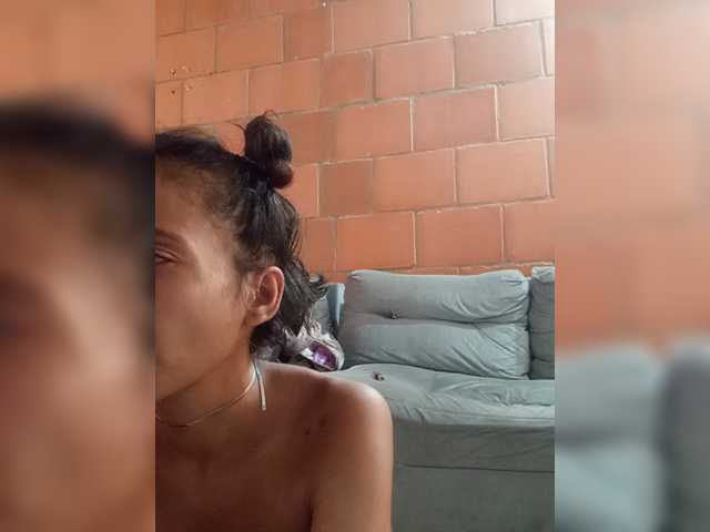 Junioryteresa live cam on BongaCams
