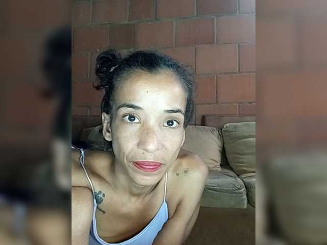 Junioryteresa live cam on BongaCams
