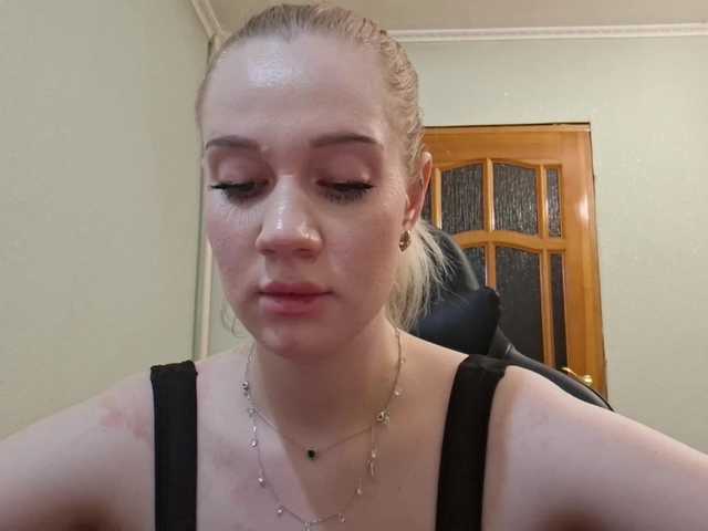 linafinay live cam on BongaCams