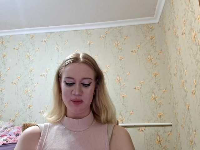 linafinay live cam on BongaCams