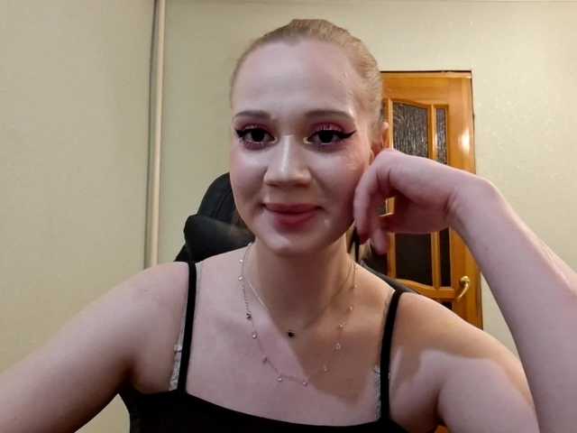 linafinay live cam on BongaCams