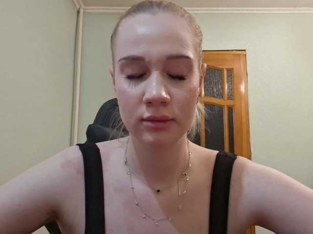 linafinay live cam on BongaCams