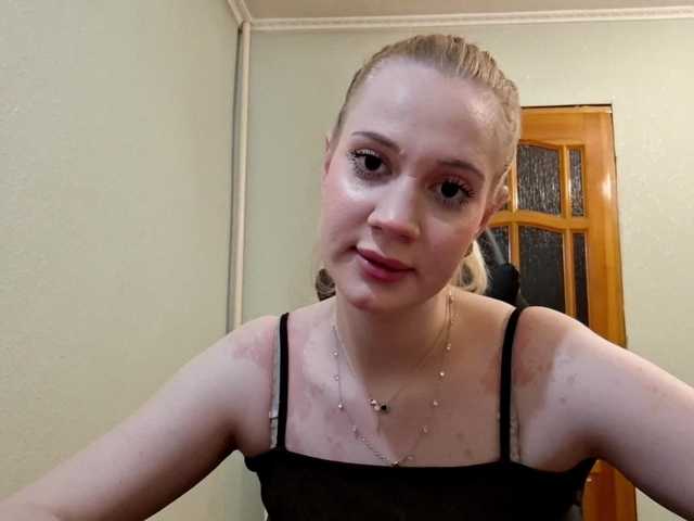 linafinay live cam on BongaCams