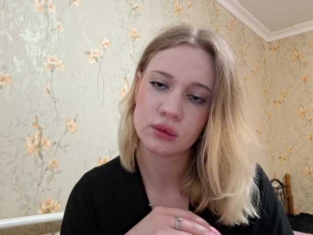 linafinay live cam on BongaCams