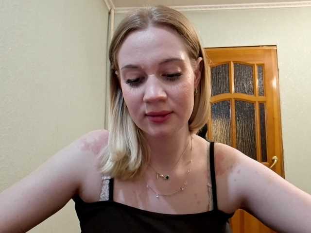 linafinay live cam on BongaCams
