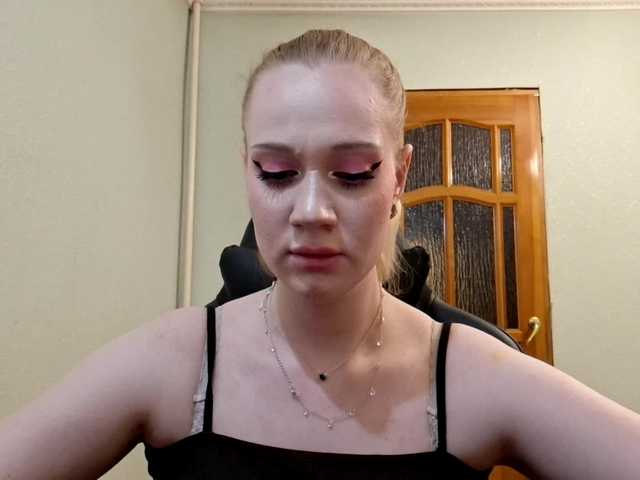 linafinay live cam on BongaCams