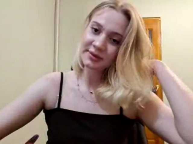 linafinay live cam