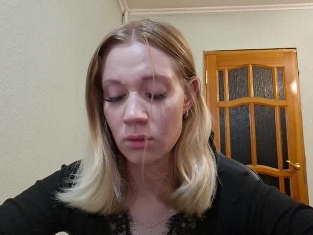 linafinay live cam
