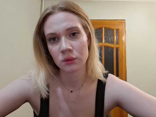 linafinay live cam on BongaCams