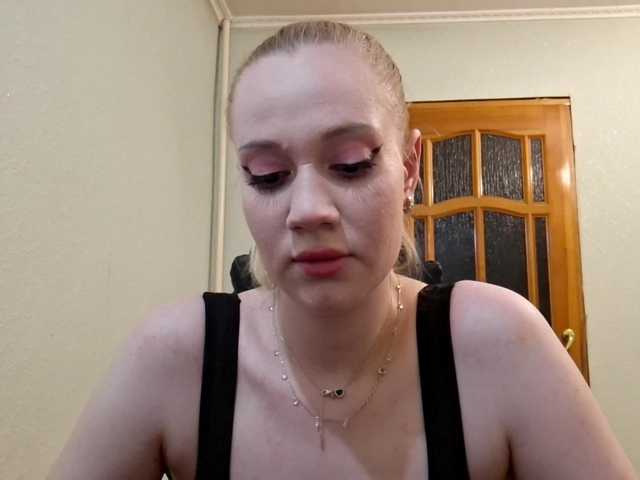 linafinay live cam on BongaCams