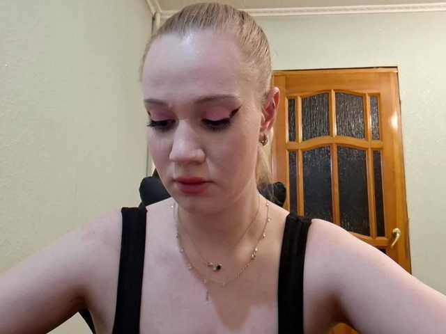linafinay live cam on BongaCams