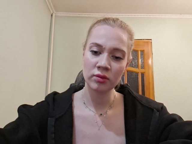 linafinay live cam on BongaCams