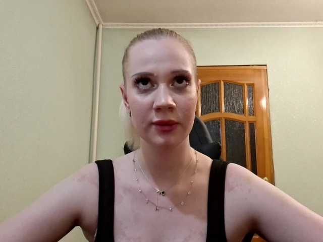 linafinay live cam on BongaCams