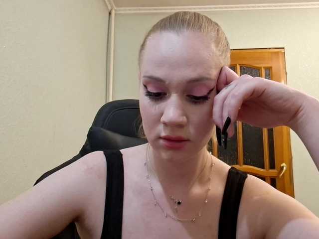 linafinay live cam on BongaCams