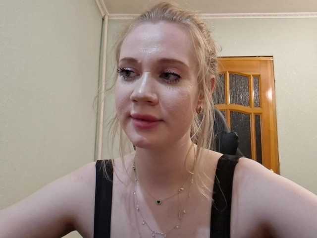 linafinay live cam on BongaCams