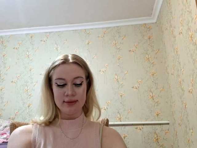 linafinay live cam on BongaCams