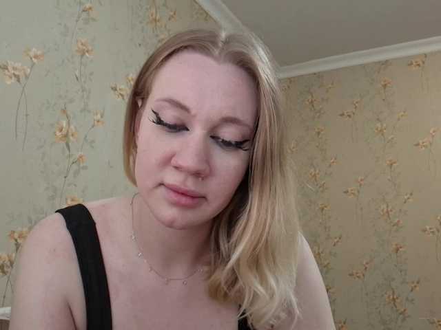 linafinay live cam on BongaCams