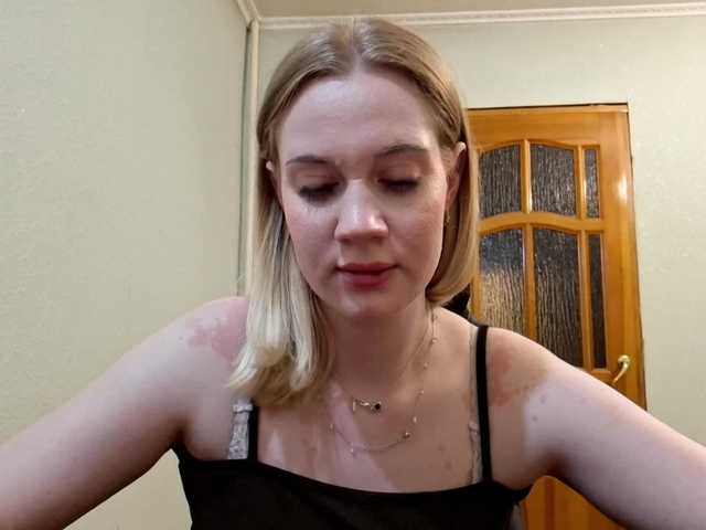 linafinay live cam on BongaCams