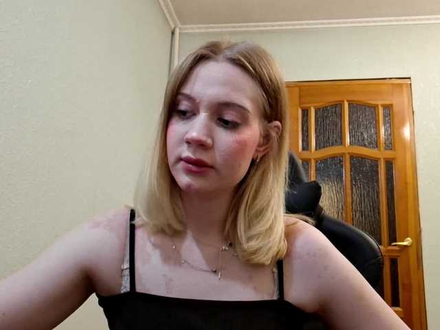 linafinay live webcam show
