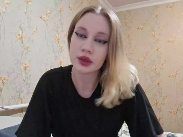 linafinay live cam on BongaCams