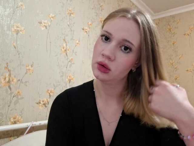 linafinay live cam on BongaCams