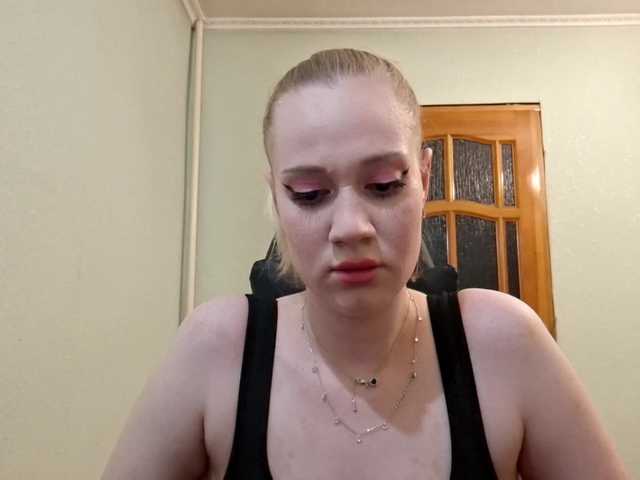 linafinay live cam on BongaCams