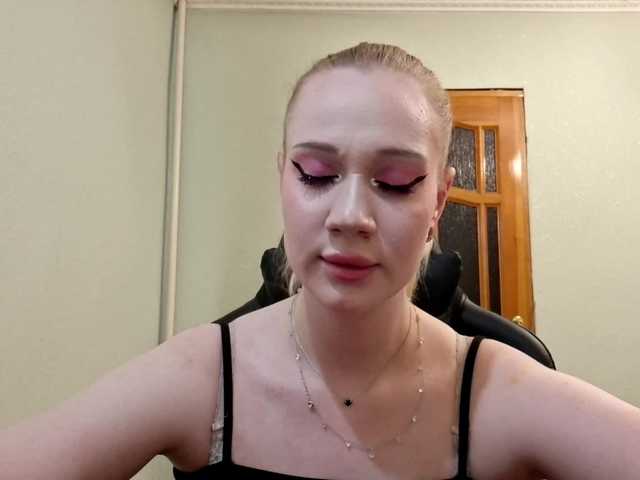 linafinay live cam on BongaCams