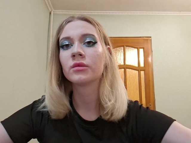 linafinay live cam on BongaCams