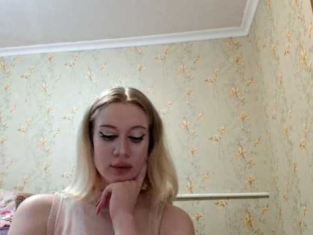 linafinay live cam on BongaCams