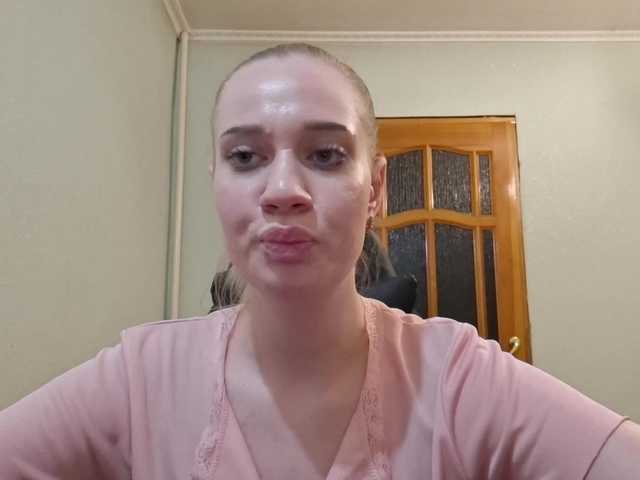 linafinay live cam on BongaCams