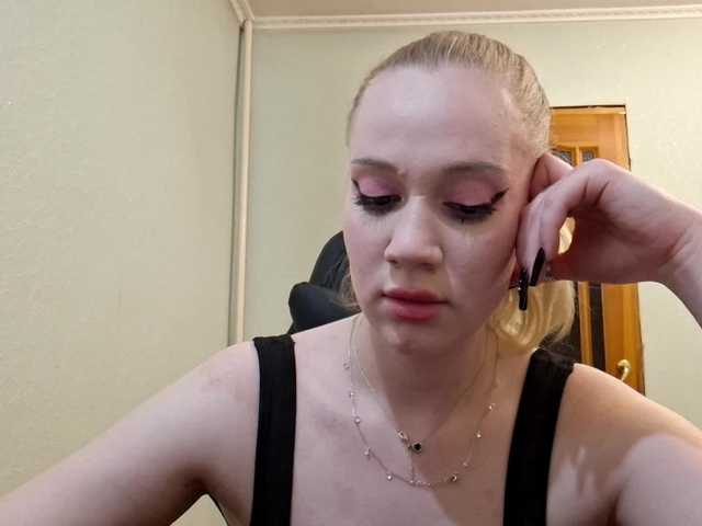linafinay live cam on BongaCams