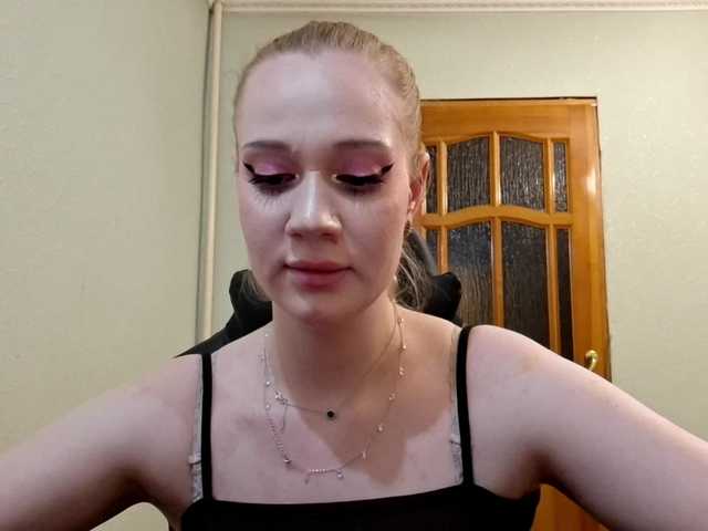 linafinay live cam on BongaCams