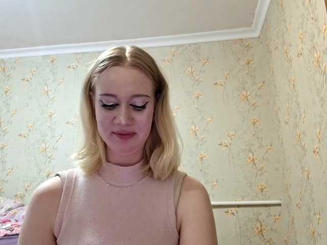 linafinay live cam on BongaCams