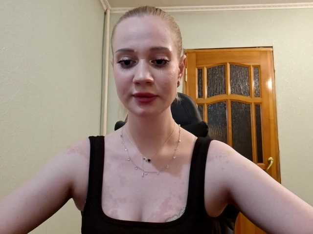 linafinay live cam on BongaCams