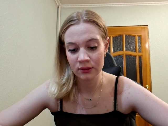 linafinay live cam on BongaCams