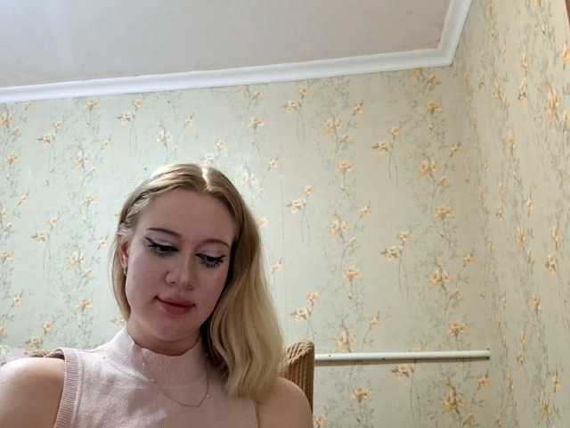 linafinay live cam on BongaCams