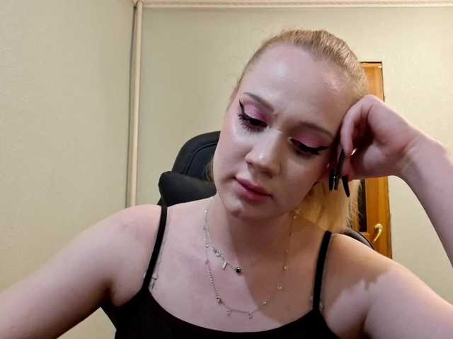 linafinay live cam on BongaCams