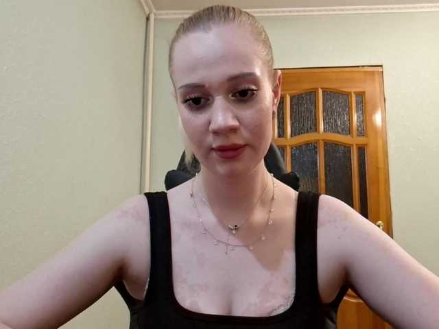 linafinay live cam on BongaCams