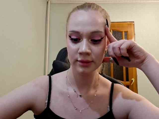 Modèle: linafinay