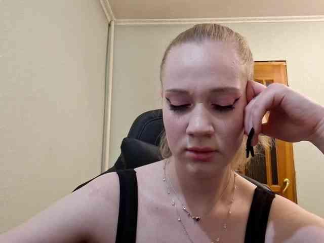 Modèle: linafinay