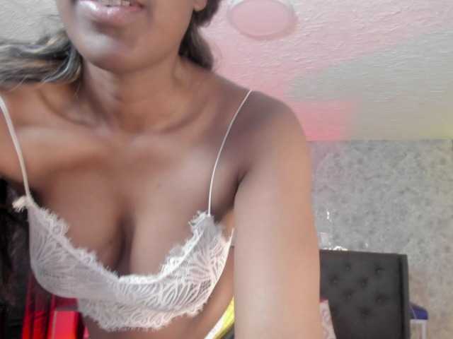 MirandaPresly live cam on BongaCams
