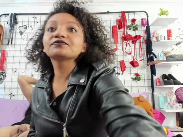blaackandwhite live cam on BongaCams