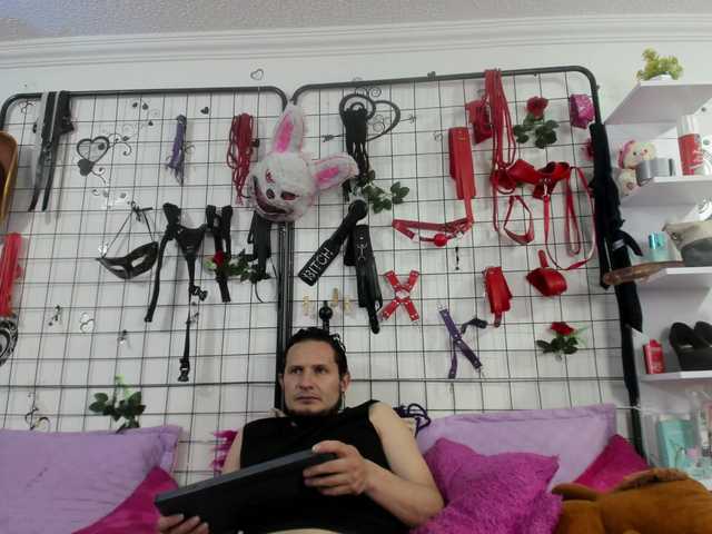 blaackandwhite live webcam show