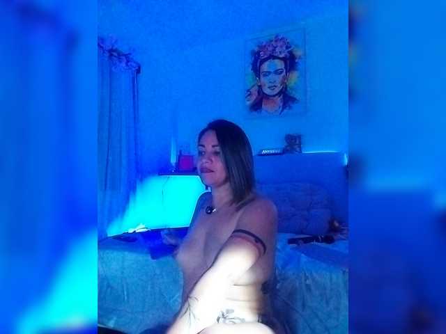 AdeleGreyhot