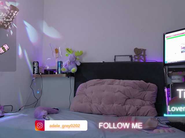 AdeleGreyhot live cam on BongaCams