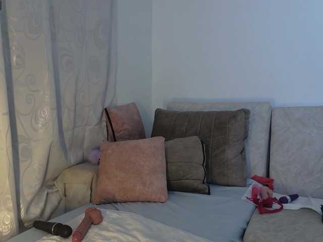 AdeleGreyhot live cam
