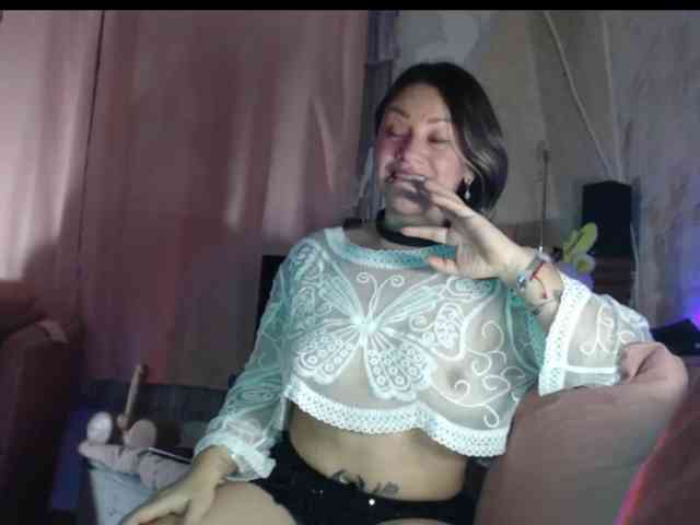 AdeleGreyhot webcam