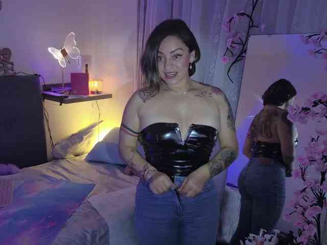 AdeleGreyhot webcam